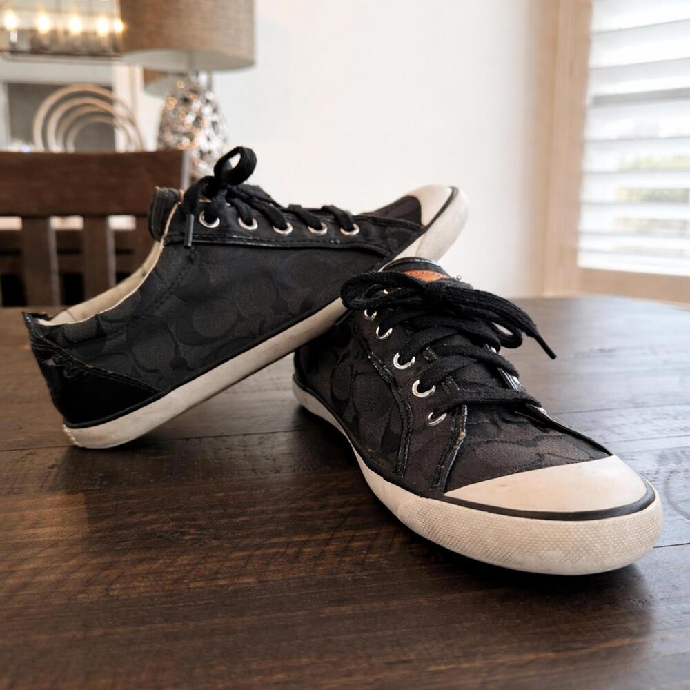 Coach Women’s Size 8 Signature C Canvas Low Top Sneakers Black Lace Up